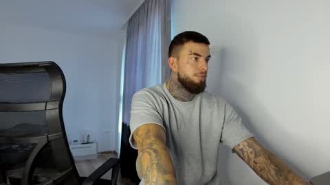 masculineguy69 online show from November 12, 9:26 am