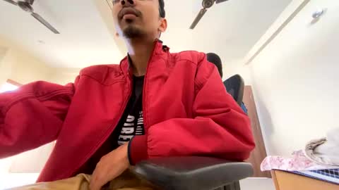 Mask Boy online show from December 8, 3:21 am