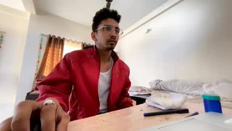 Mask Boy online show from December 3, 3:40 am