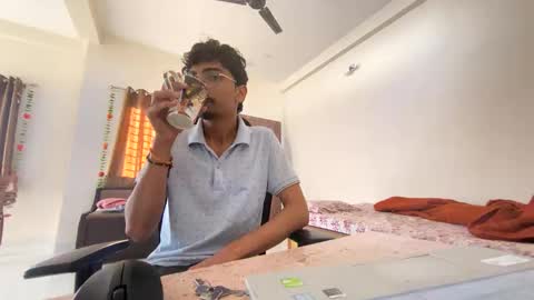 Mask Boy online show from February 25, 3:09 am