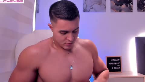 Mason Bennet online show from March 10, 5:22 am