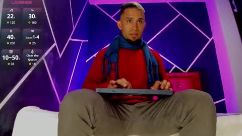 massimo_cruz online show from November 25, 8:33 pm