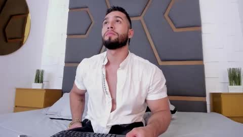 Massimo online show from September 15, 3:19 am