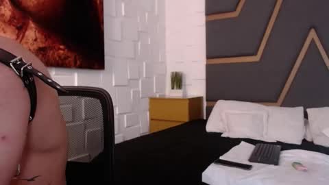 Massimo online show from February 10, 3:44 am