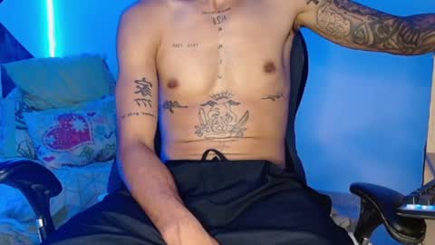 Snapshot of master_black777 chatting on October 23, 7:39 pm master_black777 online show from October 23, 7:39 pm