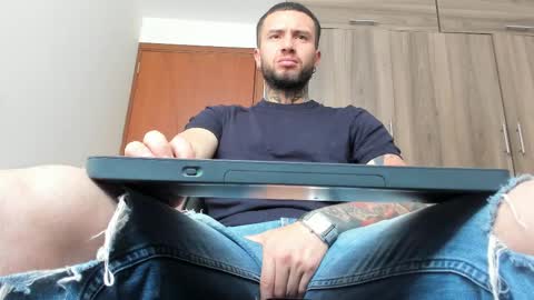 steven  online show from September 26, 4:26 pm