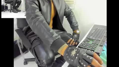 mastercash_leather online show from December 3, 8:59 pm