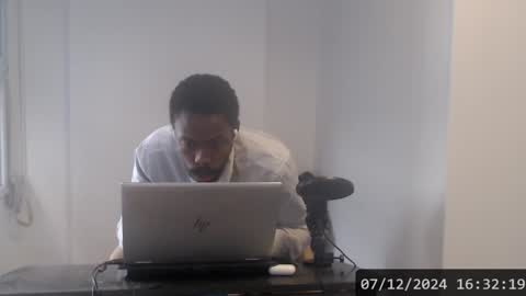 Masterdomfuck online show from December 7, 7:32 pm