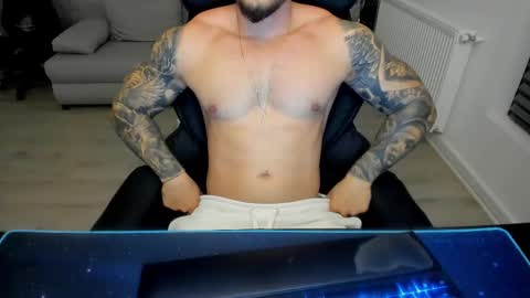 Snapshot of masterkingmuscle chatting on March 7, 8:55 pm masterkingmuscle online show from March 7, 8:55 pm