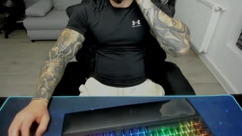 Snapshot of masterkingmuscle chatting on February 22, 8:48 pm masterkingmuscle online show from February 22, 8:48 pm