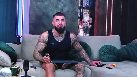 masterkingofmuscle online show from December 31, 10:04 am