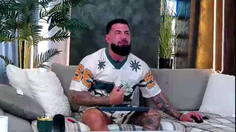 masterkingofmuscle online show from October 13, 9:26 am