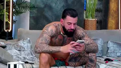 masterkingofmuscle online show from November 20, 9:52 am