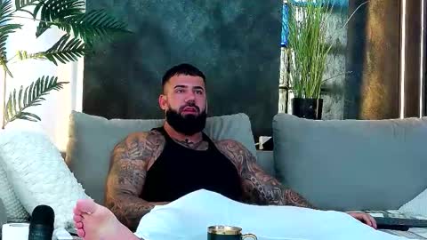 masterkingofmuscle online show from September 12, 9:09 am