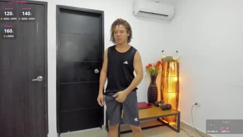 Team Cris Darwin- Fernando- Stiven- David online show from February 9, 11:36 am