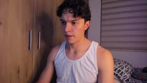 mastrangelo_x online show from September 16, 4:35 am