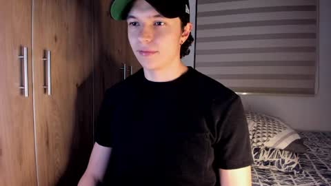 mastrangelo_x online show from April 5, 1:35 am