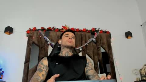 mateo_dilucajs1 online show from December 23, 10:24 am