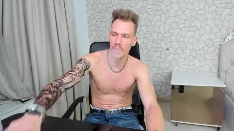 MateoBenjamin online show from December 29, 4:51 pm