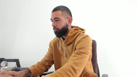 Matheus     online show from December 30, 4:19 pm