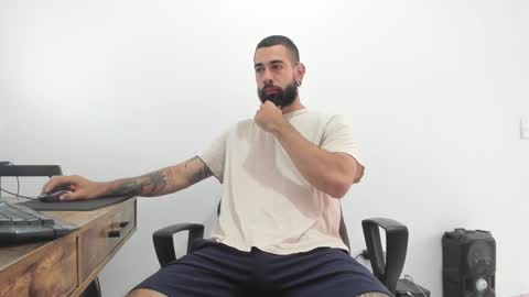 Matheus     online show from December 11, 2:17 pm