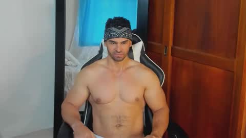 mathews_smith online show from January 17, 2:09 pm