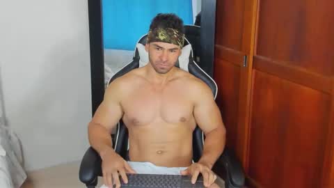 mathews_smith online show from September 17, 11:44 am