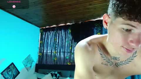     online show from April 12, 7:59 pm