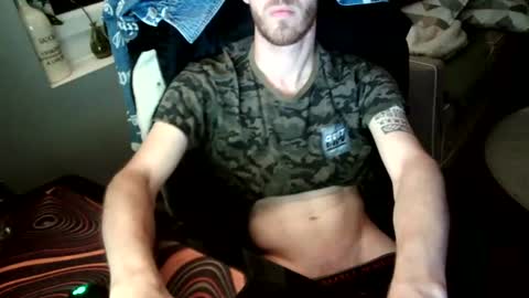 matt1q237916 online show from June 21, 1:00 am
