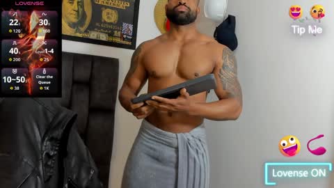 matt rodriguez92 online show from April 1, 1:41 pm