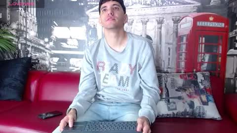 ---Matteo--- online show from October 11, 4:49 am