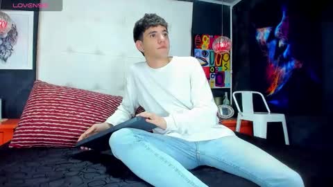 ---Matteo--- online show from September 19, 4:46 am