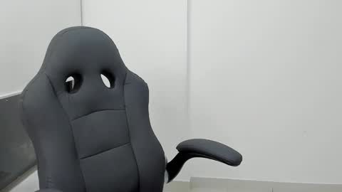 Mattias online show from February 11, 1:32 am