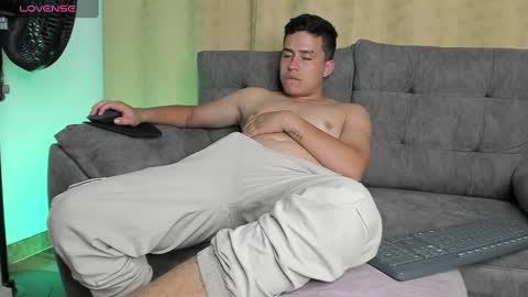 mattiwsmorris_ online show from March 3, 6:35 am