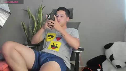 mattiwsmorris_ online show from December 18, 4:49 pm