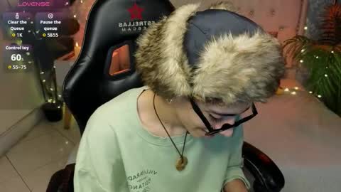 matty_spark online show from March 12, 1:52 pm