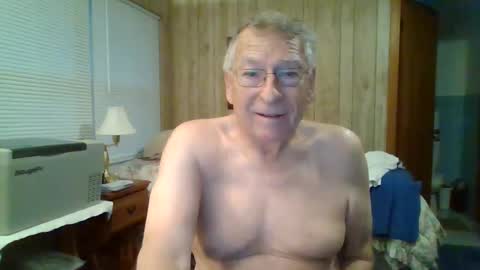 Snapshot of maturecouple1954 chatting on December 20, 12:16 pm SXECPL55 at G mail Dot Com online show from December 20, 12:16 pm