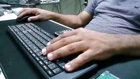 max2000xxx online show from March 12, 4:09 am