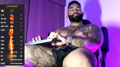 max__prada online show from October 17, 2:04 am