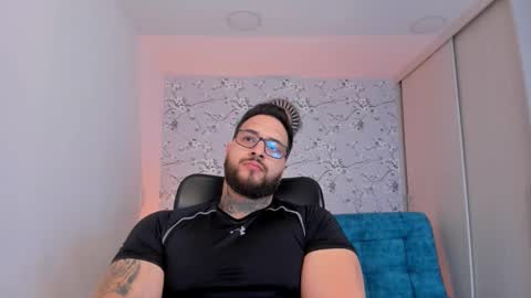 max D. online show from March 4, 12:34 pm