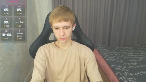 Max Gen with tats 24years  And Ethan without tats 20 years online show from February 2, 11:00 pm