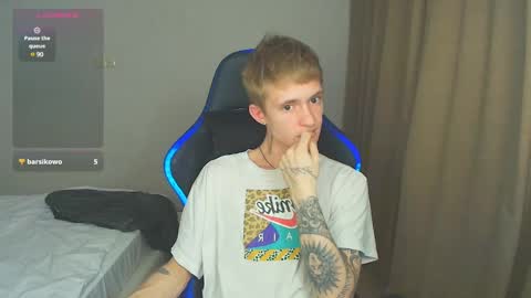 Max Gen with tats 24years  And Ethan without tats 20 years online show from February 18, 7:43 pm