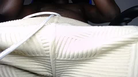 MAX online show from March 21, 5:50 pm