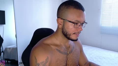 max_meyer online show from October 1, 10:03 pm