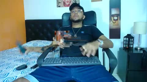 max_sexyhot26 online show from February 21, 3:01 am