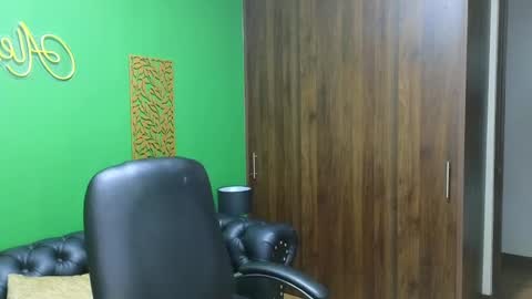 Max Taylor online show from December 25, 12:27 am