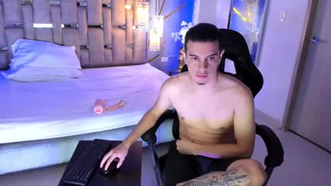 Maximiliano online show from September 20, 1:27 am