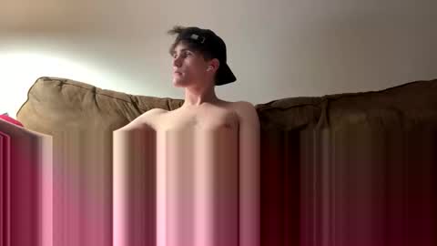 Milo online show from December 18, 12:01 pm