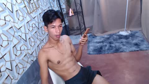 Reyn online show from February 16, 11:59 pm