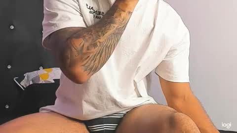 Maximo online show from December 21, 3:25 am